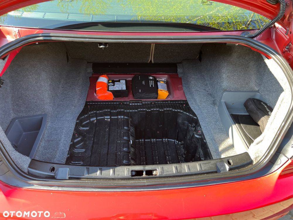 BMW Seria 3 318i Edition Exclusive - 18