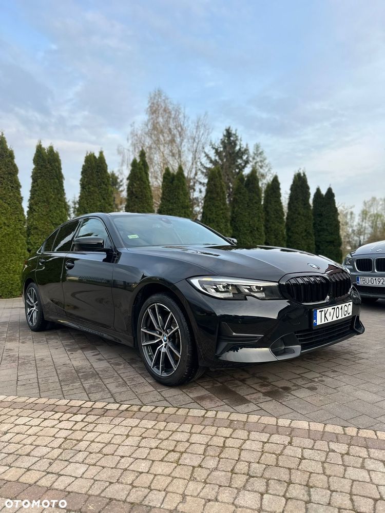 BMW Seria 3 330i - 1