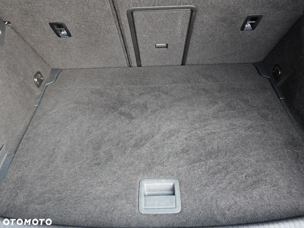 Volkswagen Golf 1.4 TSI BlueMotion Technology Lounge - 33