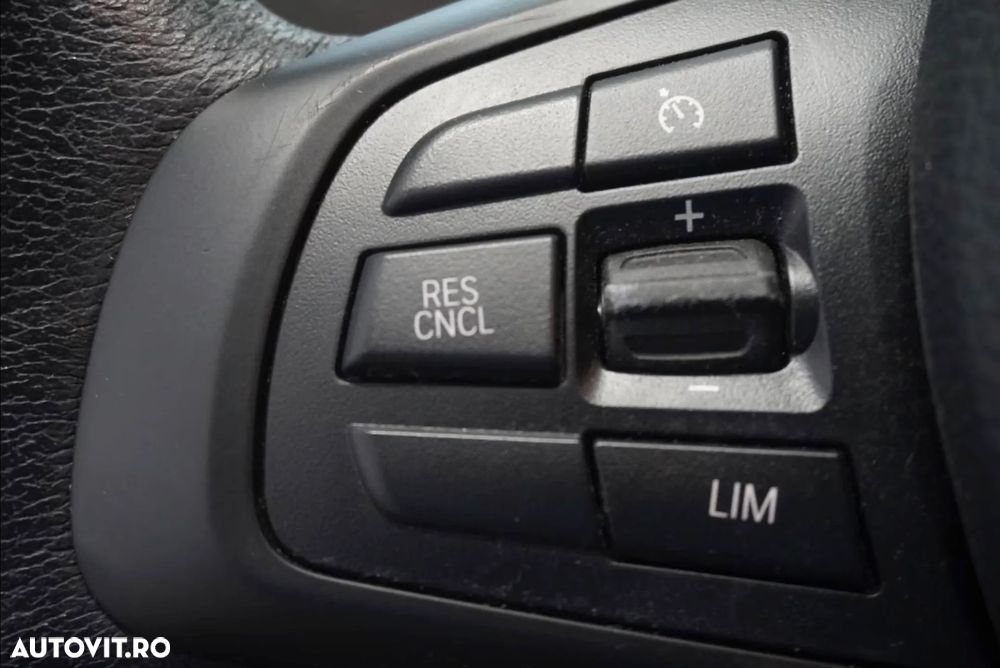 BMW X1 xDrive25e Advantage - 9