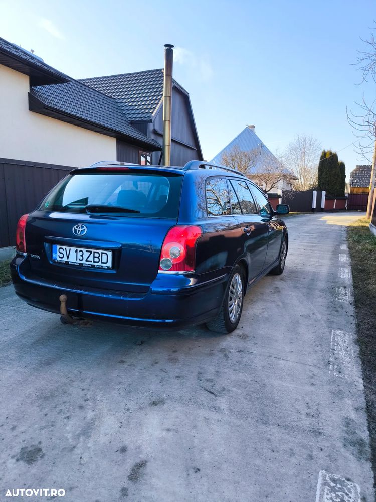 Toyota Avensis 1.8 VVT-i Combi - 4
