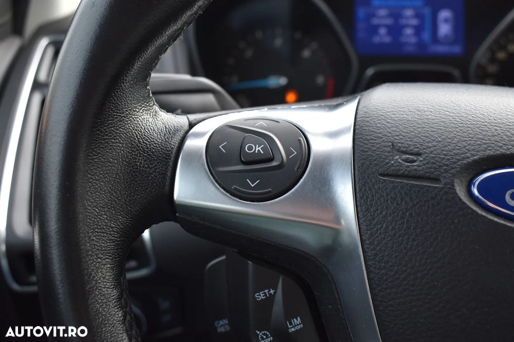 Ford Focus 1.6 TDCI DPF Start-Stopp-System Titanium - 19