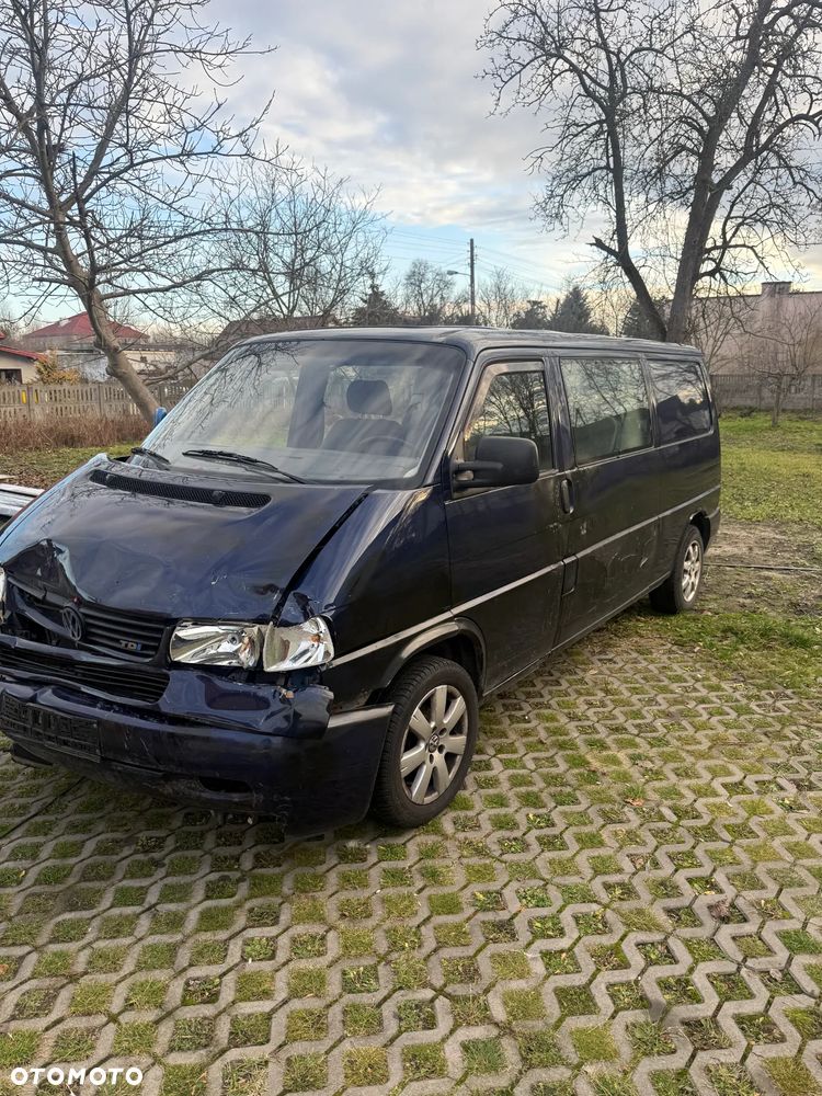 Volkswagen Transporter - 1