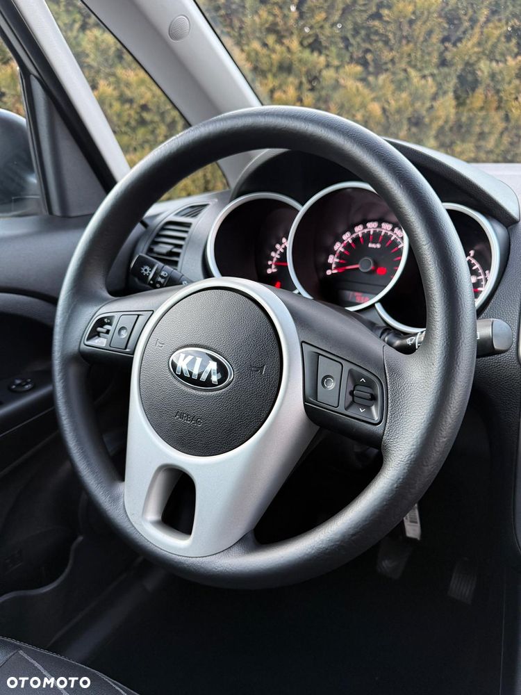Kia Venga 1.4 S - 12