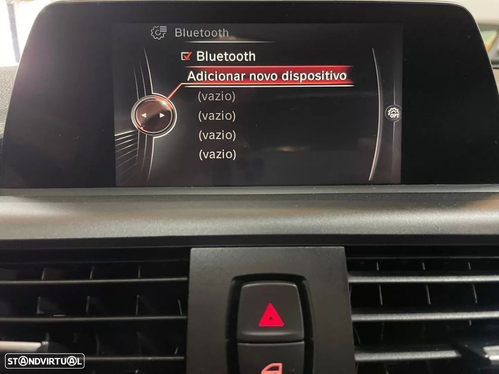 BMW 116 d Line Urban - 13