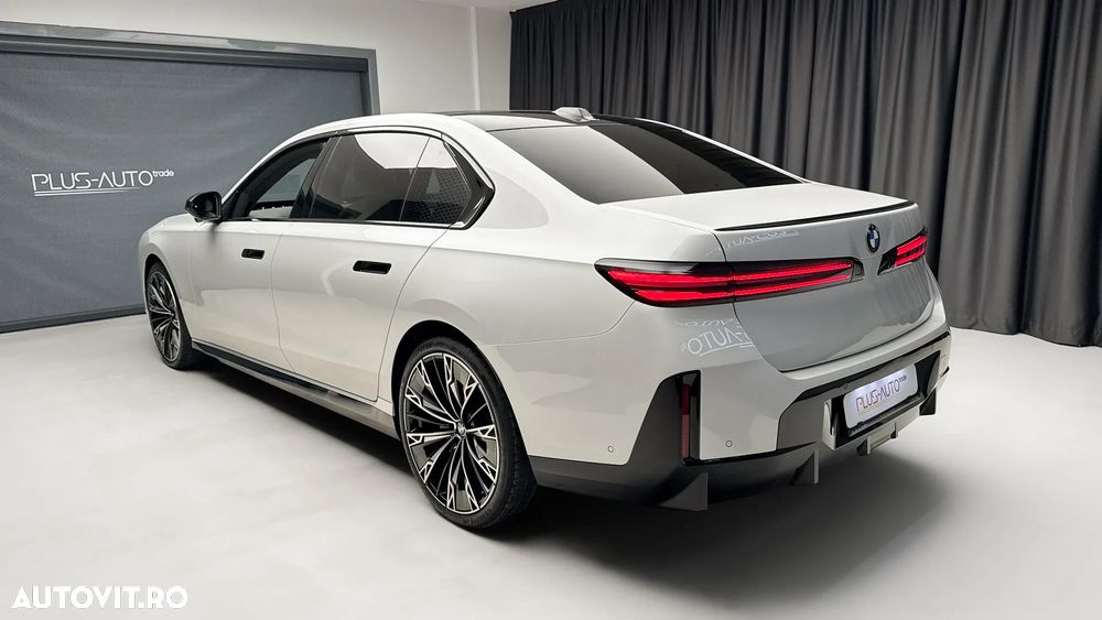 BMW Seria 7 740 xDrive MHEV - 10