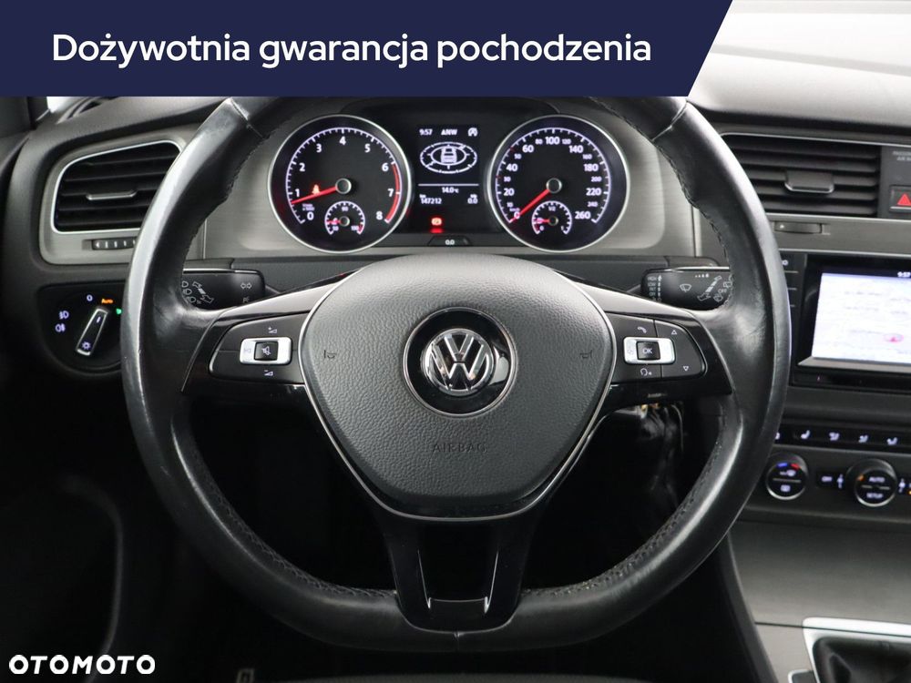 Volkswagen Golf - 17