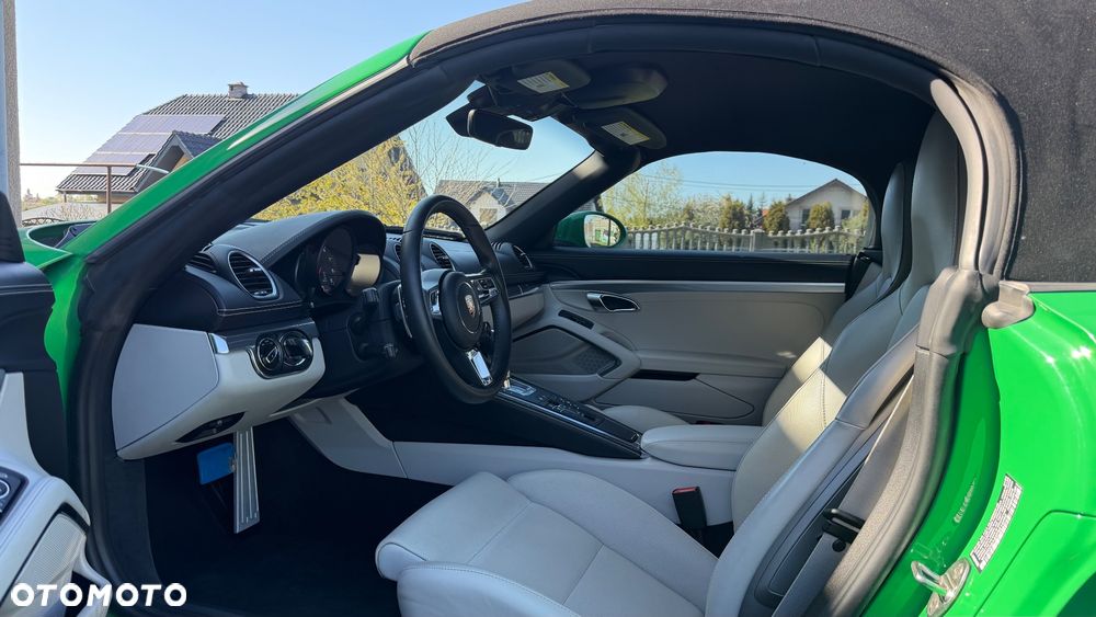 Porsche Boxster - 15