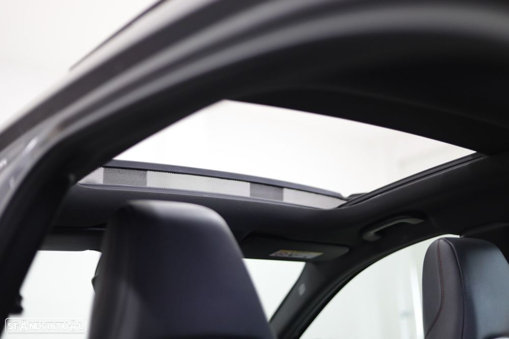 Mercedes-Benz A 180 d AMG Line - 23