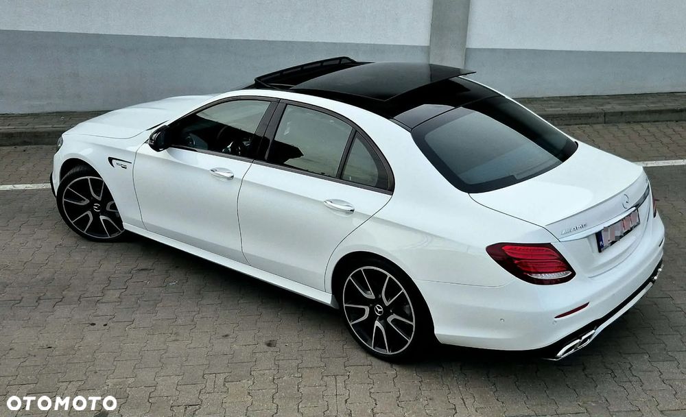 Mercedes-Benz Klasa E - 2