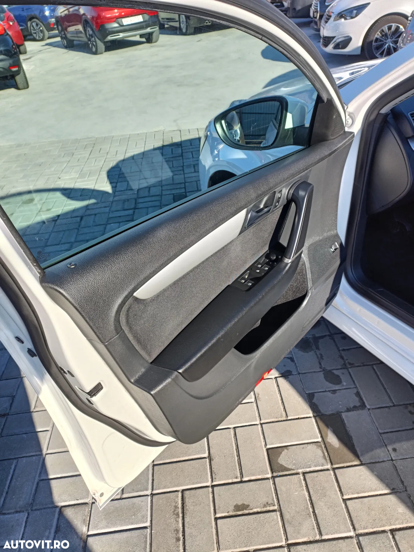 Volkswagen Passat Variant 2.0 Blue TDI SCR Trendline - 35