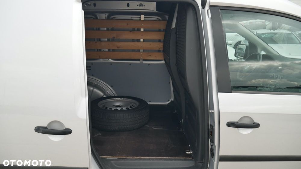 Volkswagen Caddy - 11