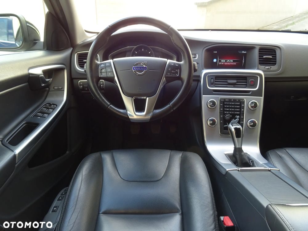 Volvo V60 D2 Drive-E Momentum - 5