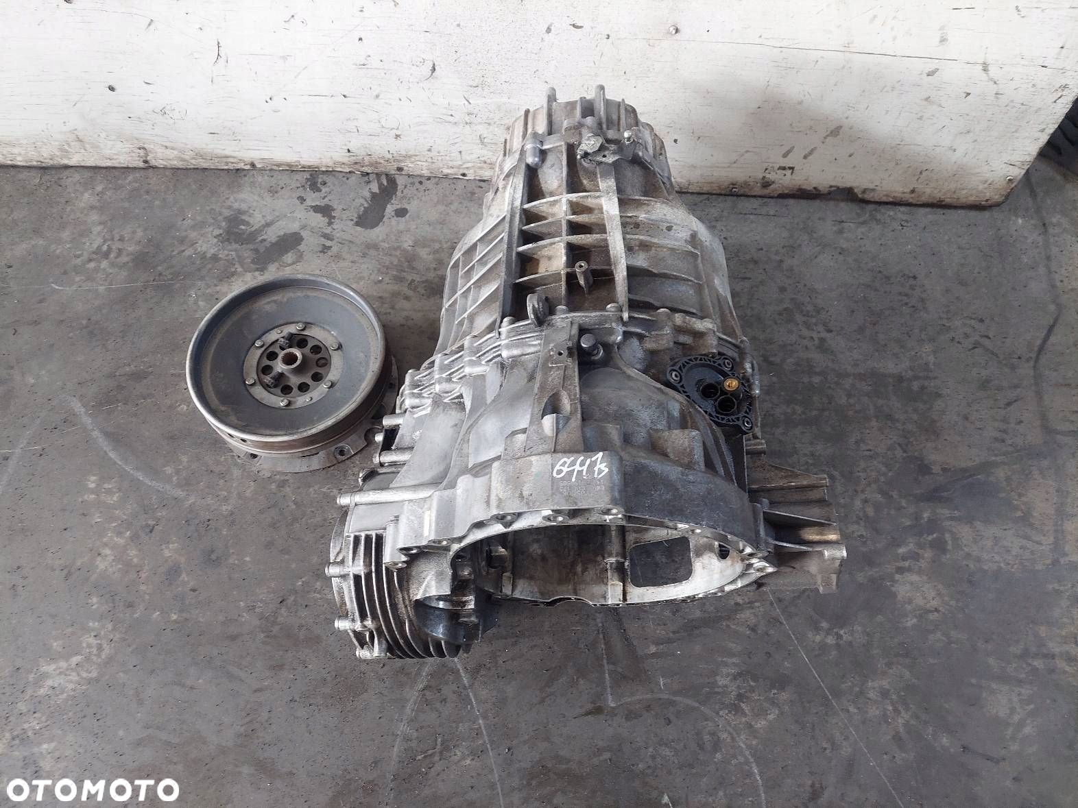 SKRZYNIA BIEGÓW AUTOMATYCZNA AUDI A5 8T LKV LUZ NA PÓŁOSI - 2
