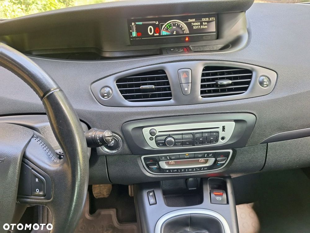 Renault Scenic - 12