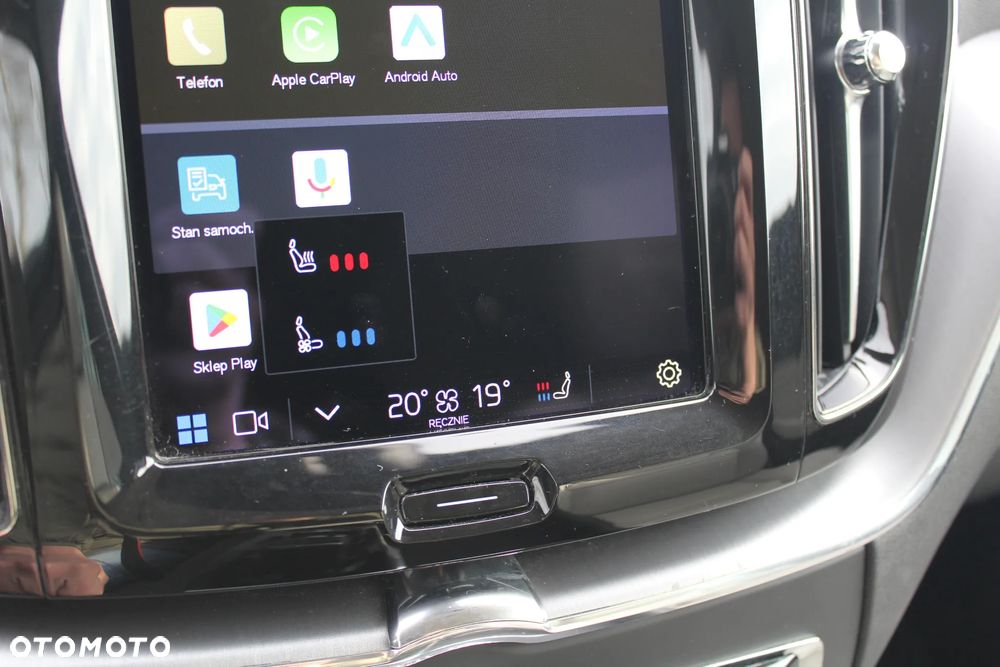 Volvo XC 60 B4 D AWD Geartronic Momentum Pro - 28
