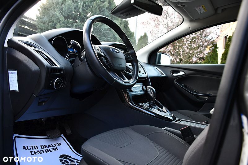 Ford Focus 1.5 EcoBlue Start-Stopp-System TITANIUM DESIGN - 9