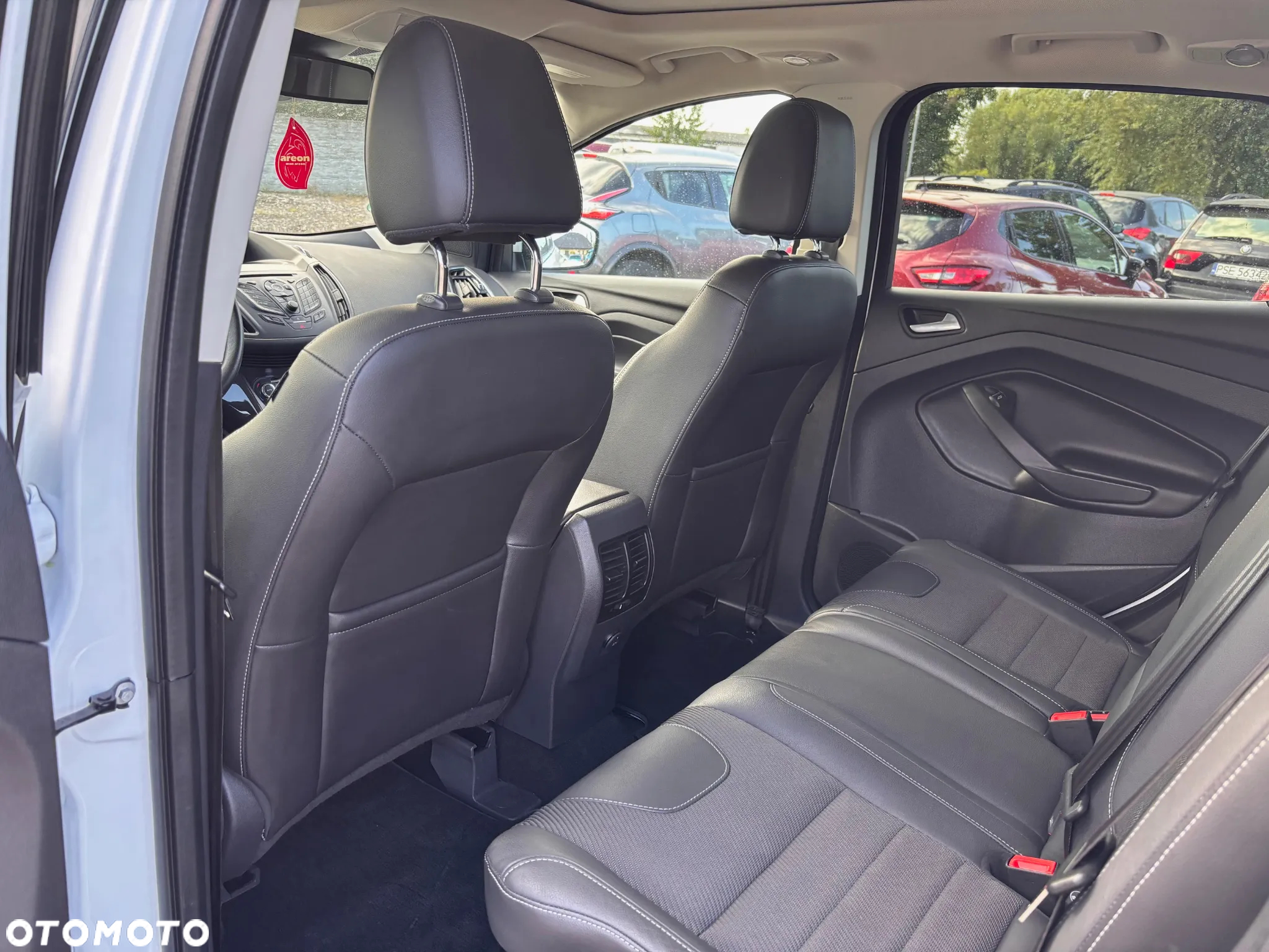Ford Kuga 1.6 EcoBoost 2x4 Titanium - 22
