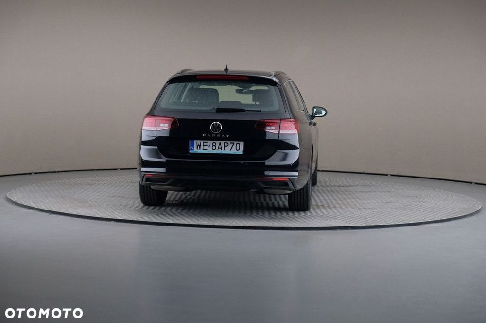 Volkswagen Passat Variant 2024 photo 5