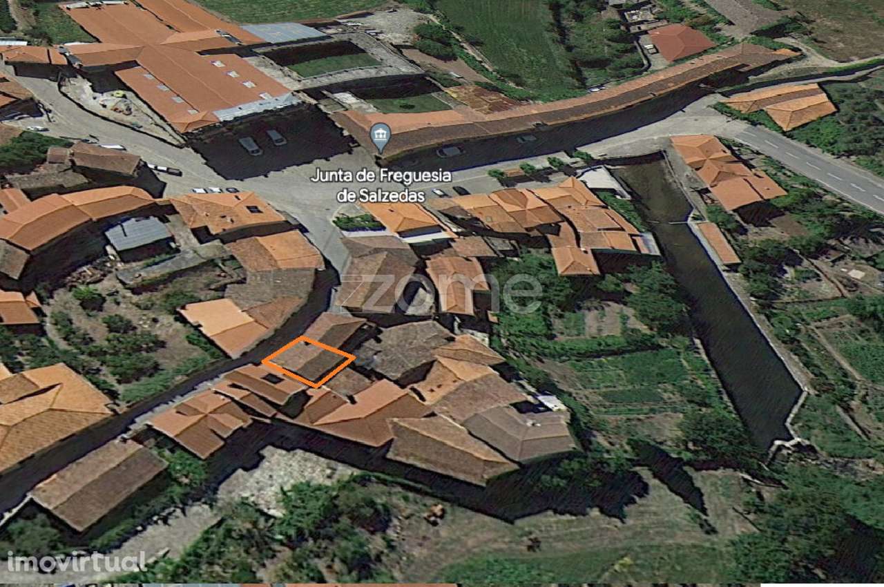 Moradia T7 - centro histórico da vila - junto ao Mosteiro - Grande imagem: 3/44