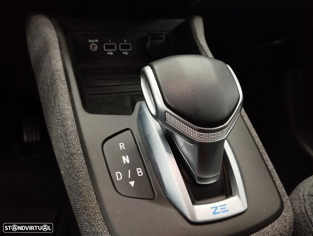 Renault Zoe (c/ Bateria) Limited 50 - 33