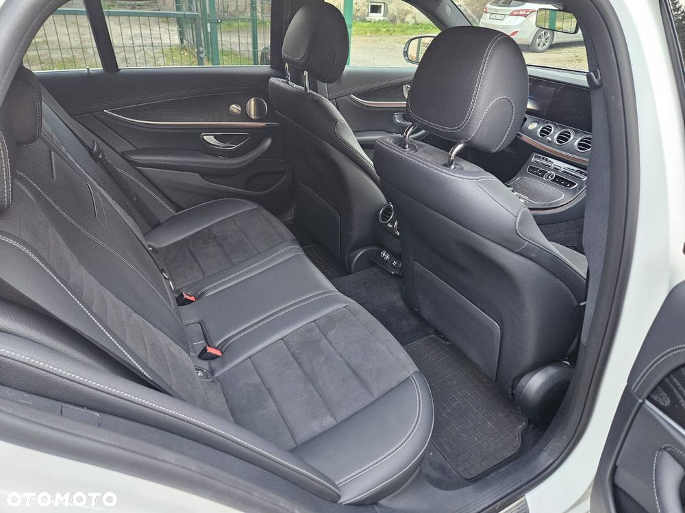 Mercedes-Benz Klasa E 220 d 4-Matic AMG - 10