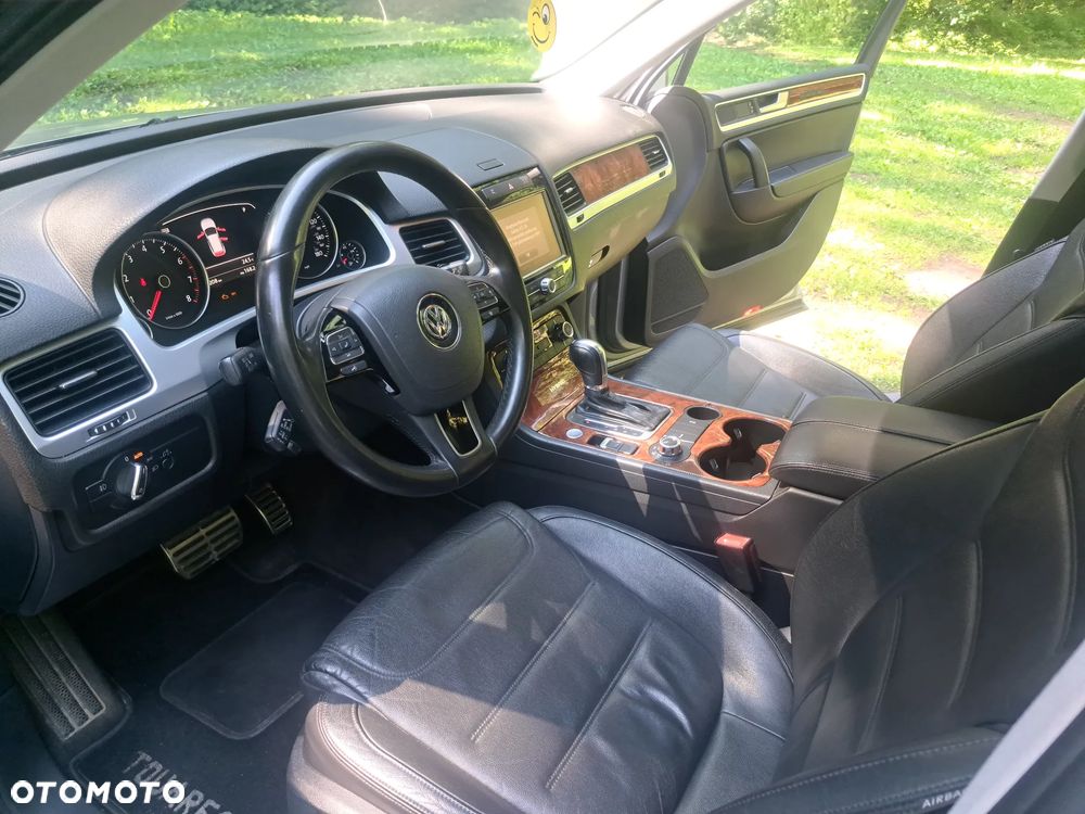 Volkswagen Touareg - 19