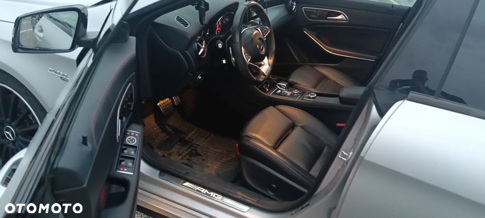Mercedes-Benz CLA AMG 45 4-Matic - 15