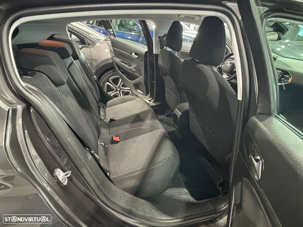 Peugeot 308 1.2 PureTech Business Line - 10