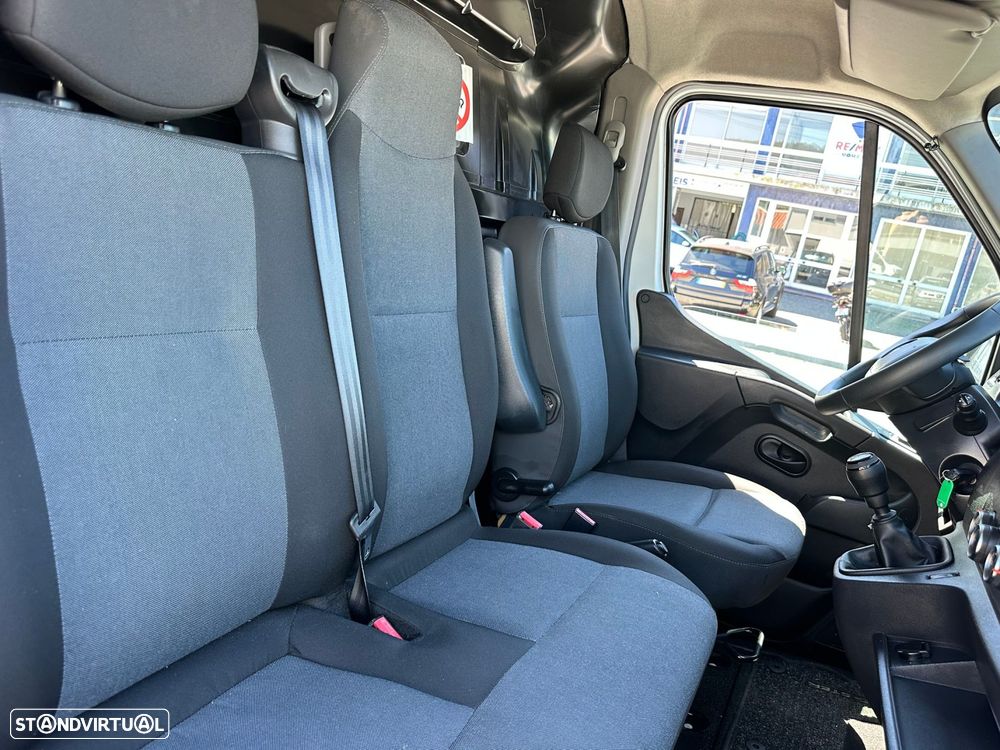 Renault Master 2.3 dCi L2H3 3.5T - 17