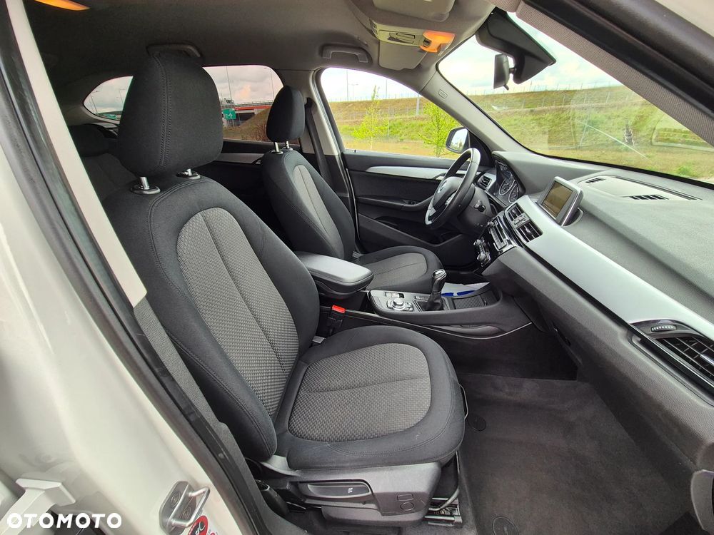 BMW X1 xDrive20d xLine - 26