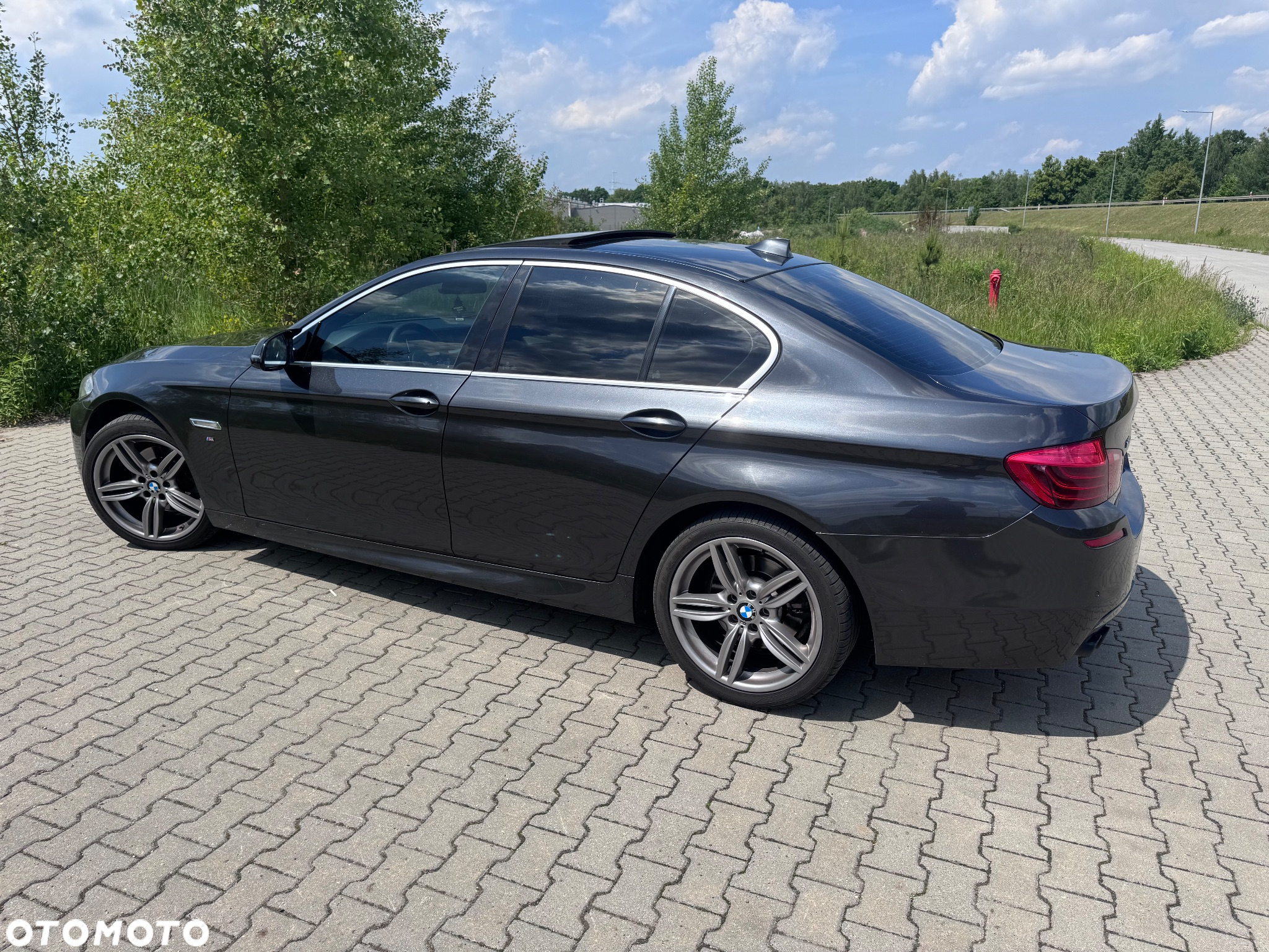 BMW Seria 5 520d xDrive - 2