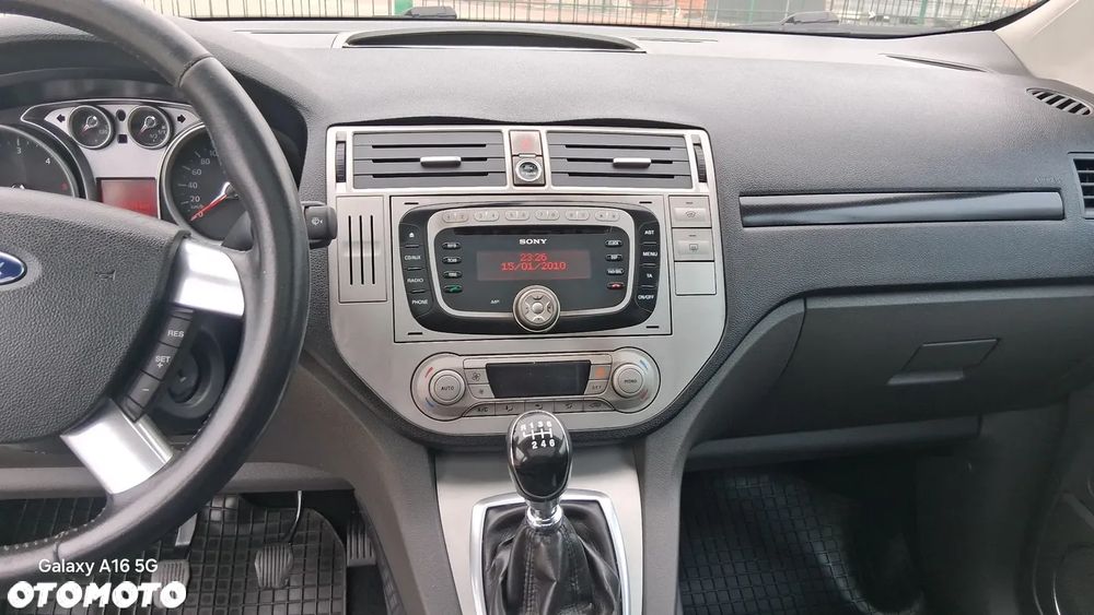 Ford Kuga 2.0 TDCi 4x4 Titanium - 14