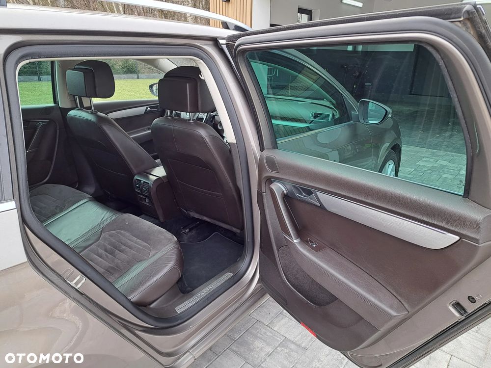Volkswagen Passat 2.0 TDI DSG BlueMotion Technology Highline - 22