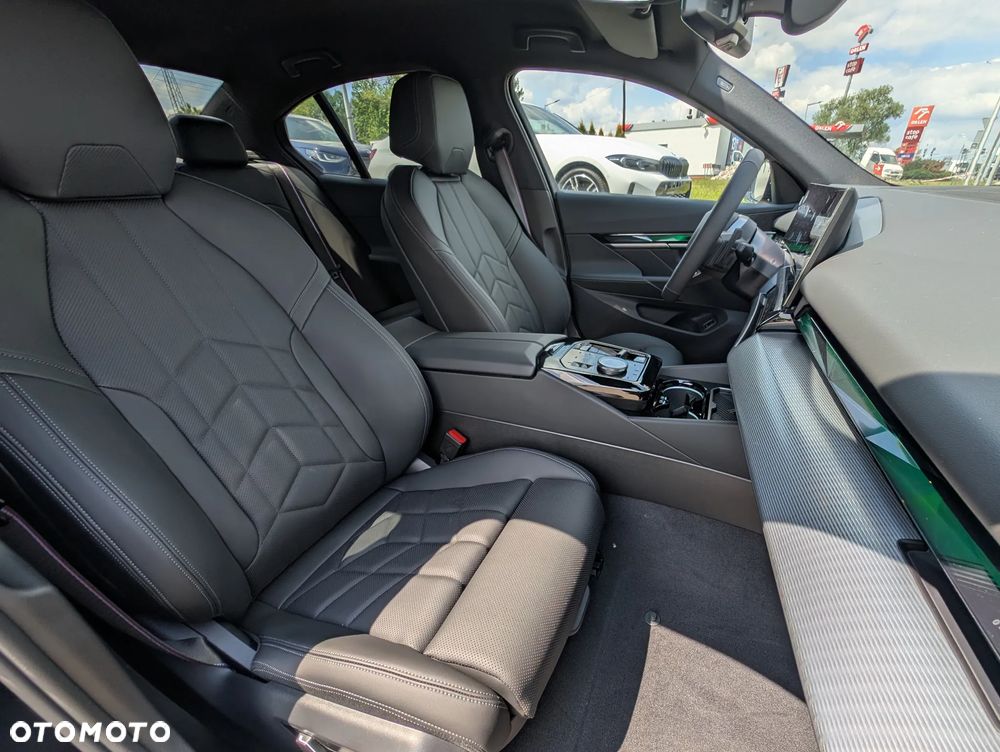 BMW Seria 5 520d mHEV - 18