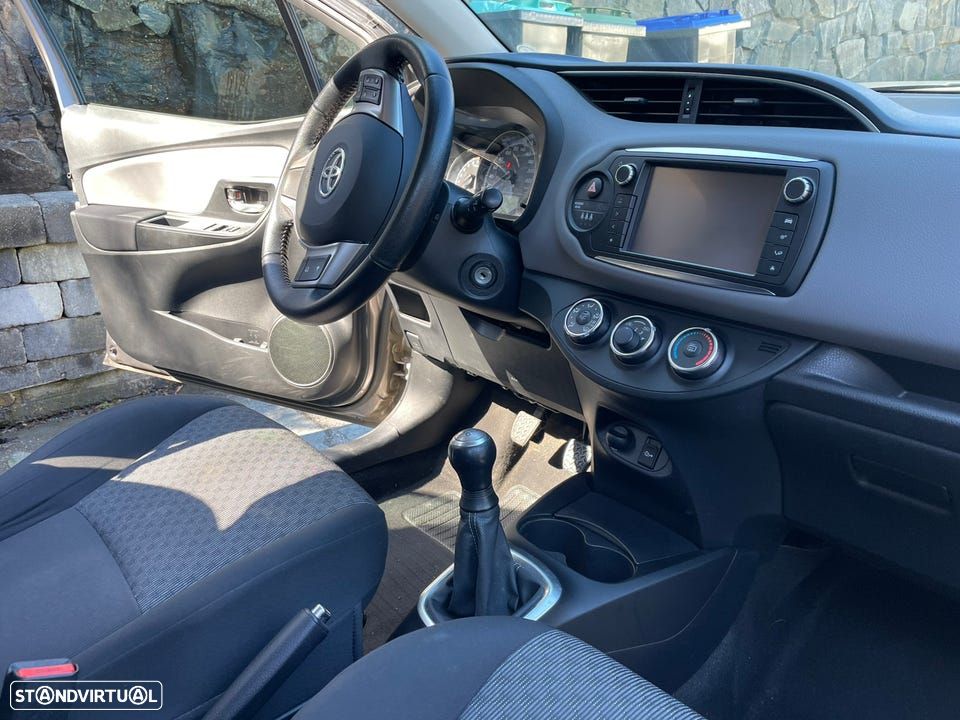 Toyota Yaris 1.0 VVT-i ACtive - 3