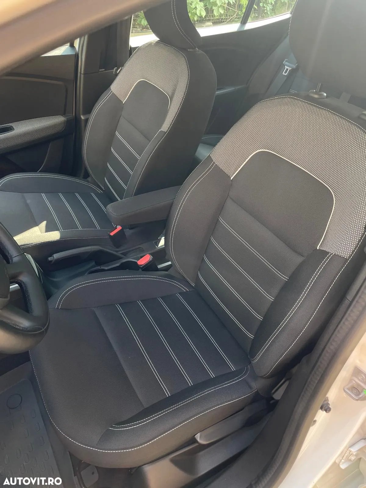 Dacia Logan TCe 90 MT6 Comfort - 18