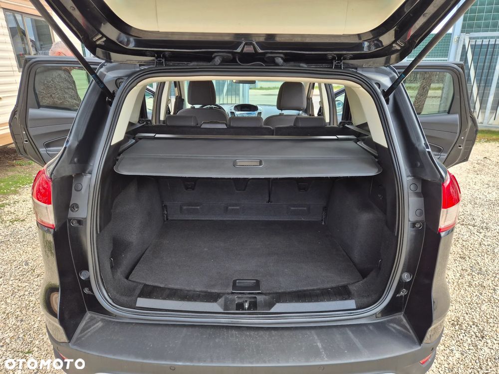 Ford Kuga 2.0 TDCi 2x4 Titanium - 14