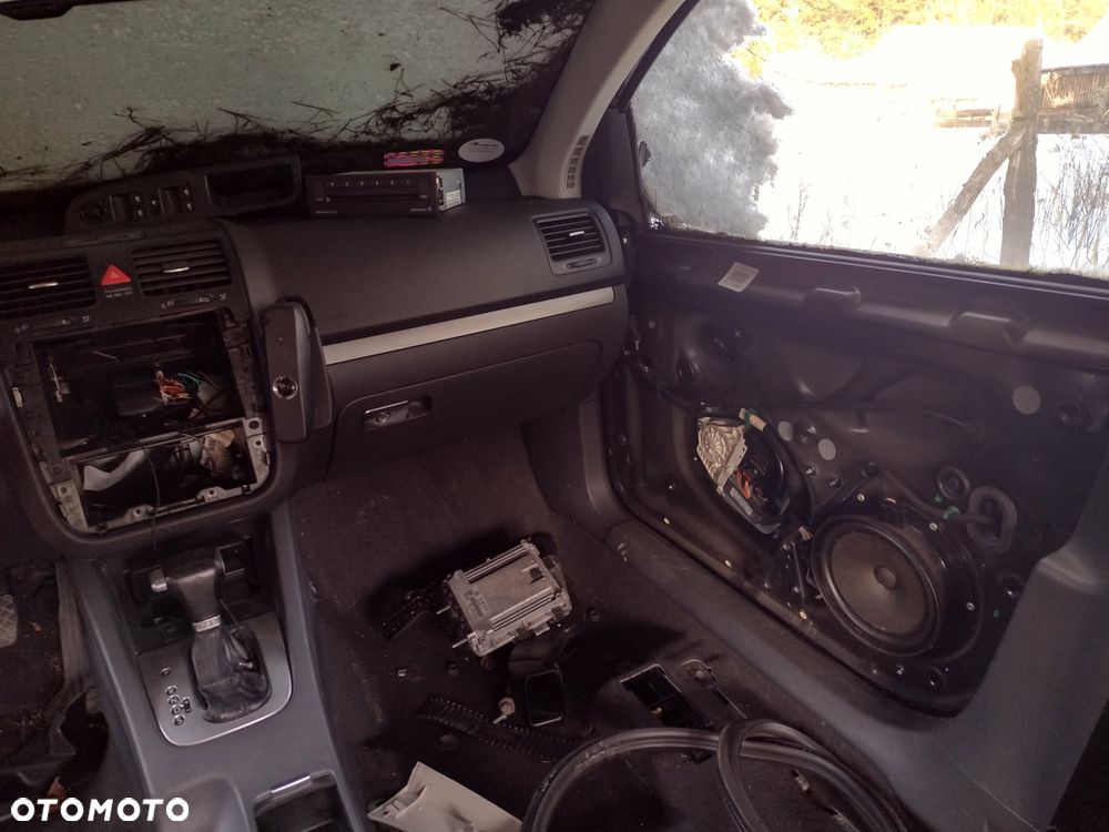 DRZWI  VW GOLF 5 V 03-09 - 3