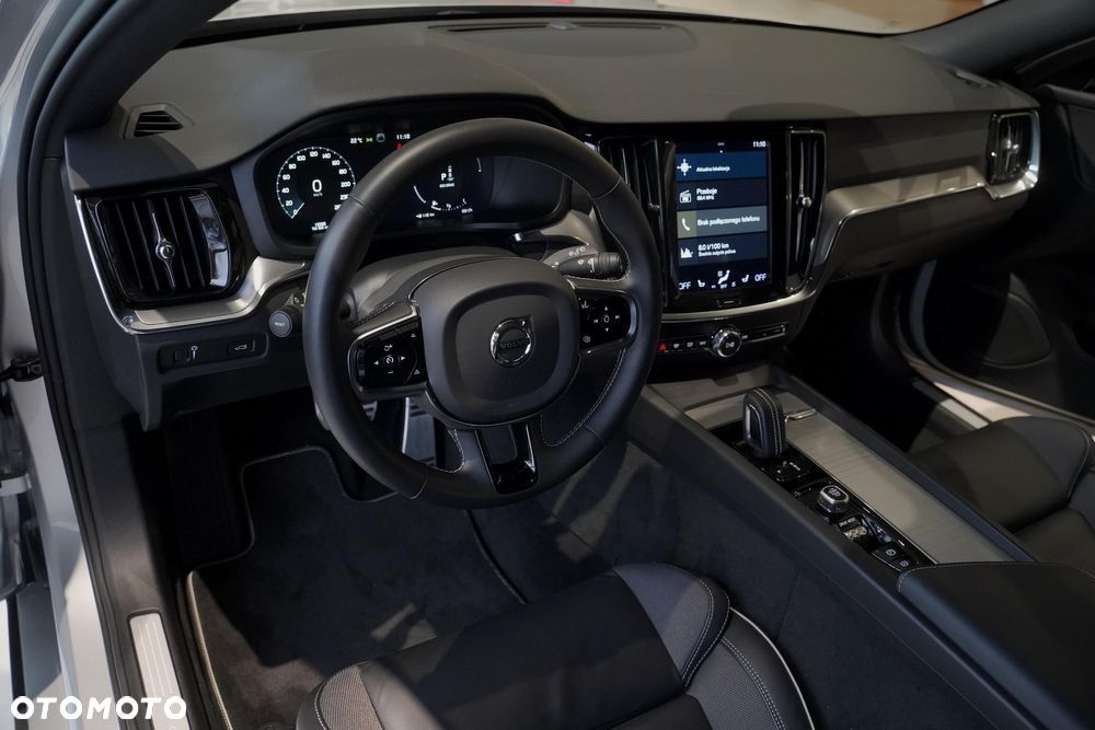 Volvo V60 B4 B Ultra Dark - 7