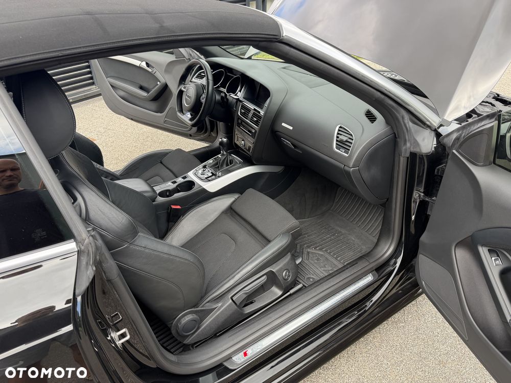 Audi A5 Cabrio - 12