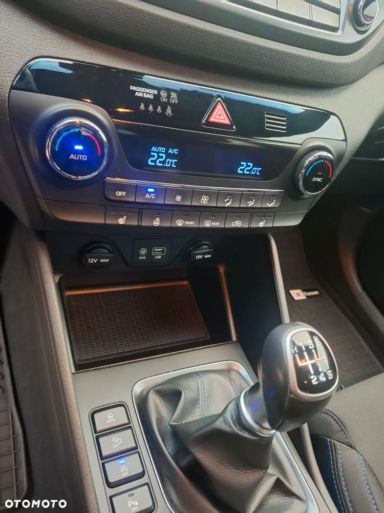 Hyundai Tucson 1.6 GDI BlueDrive GO 2WD - 11