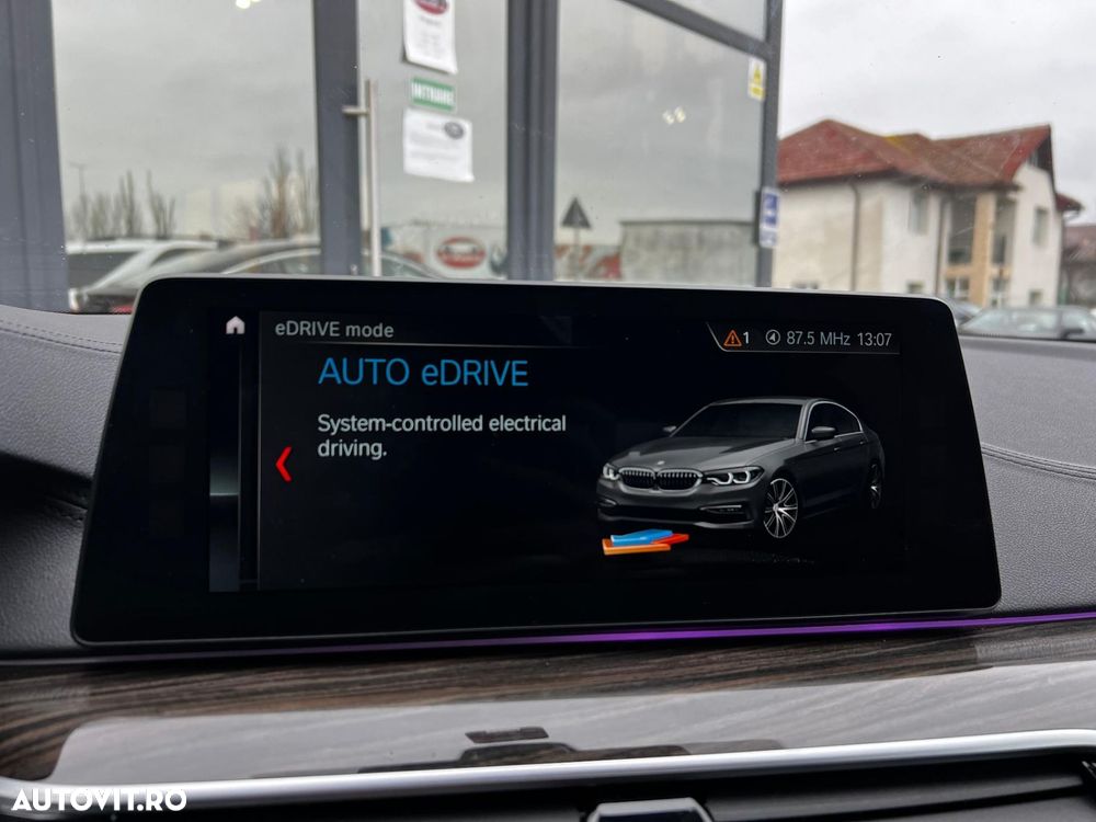 BMW Seria 5 530e AT PHEV - 23