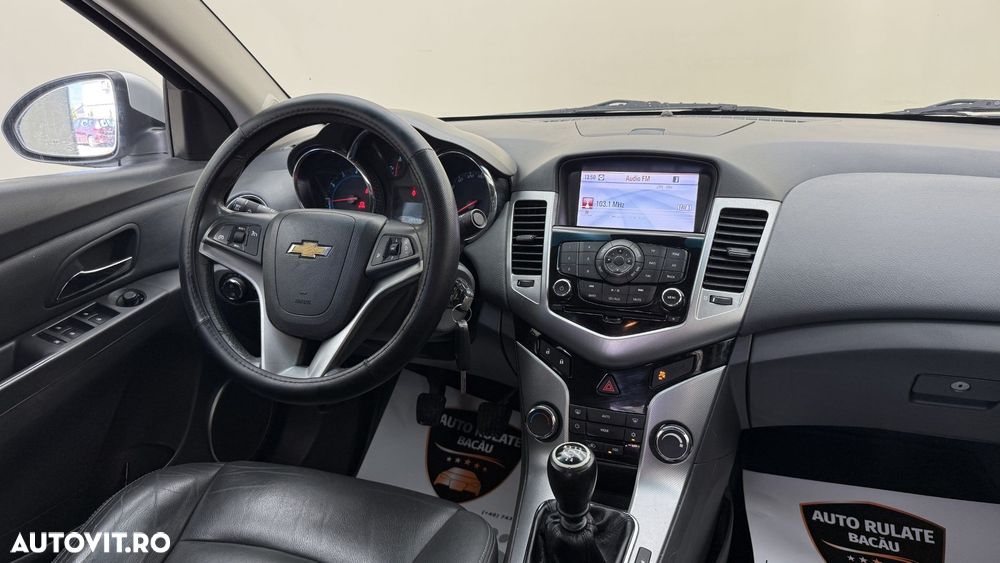 Chevrolet Cruze - 14