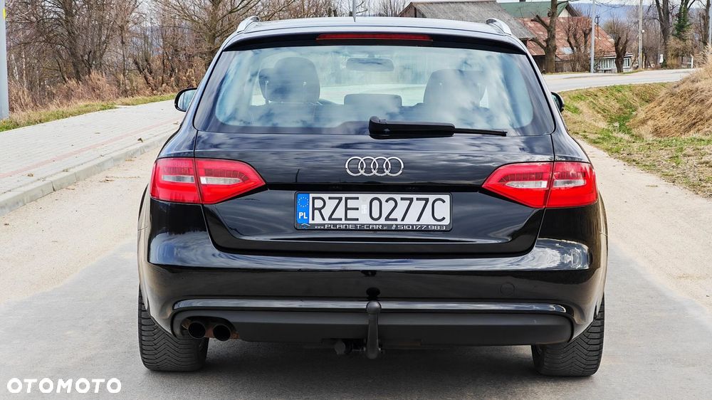 Audi A4 Avant 2.0 TDI DPF quattro Ambiente - 8