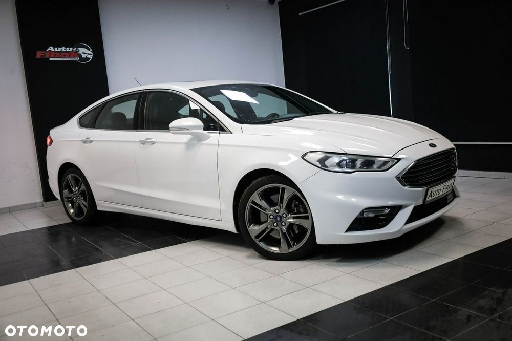 Ford Fusion - 2