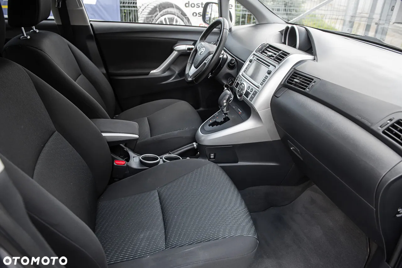 Toyota Verso 1.8 Premium MS - 28