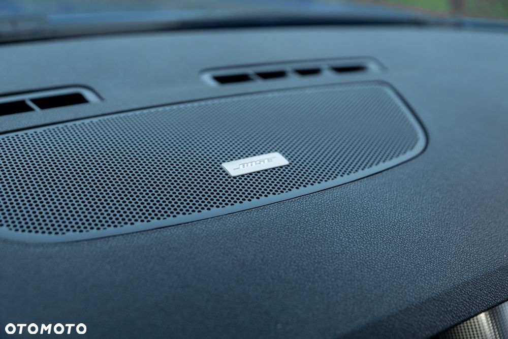 Renault Laguna dCi 180 FAP GT - 33