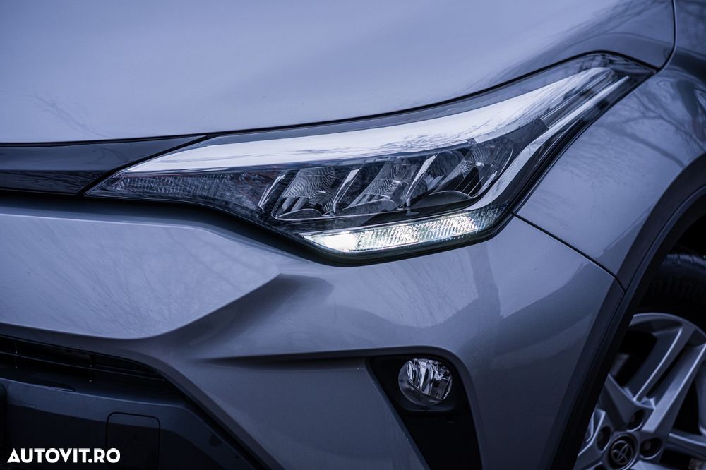 Toyota C-HR 1.8 HSD 4x2 CVT C-ult LED - 13
