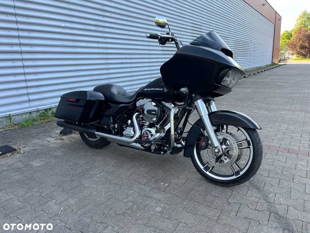 Harley-Davidson Touring Road Glide - 1